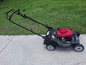 Honda HRX217 lawnmower self propelled