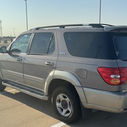 2001 Toyota Sequoia 4.7 L  V8 - Grey 