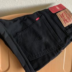 Black Levi's Shorts