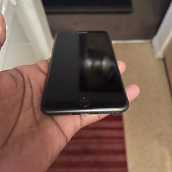 UNLOCKED IPHONE 8 PLUS / READY FOR USE 