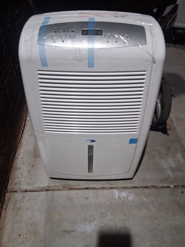 Whynter RPD-506EWP 50-pint Dehumidifier Brand New $50