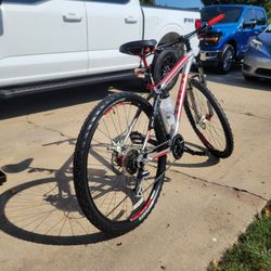 Trek Alpha