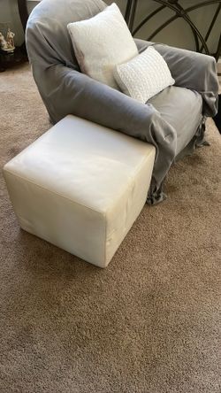 Ottoman Nice Condition Leather Material