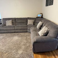 Gray Microfiber Recliner sofa In Good Condition 