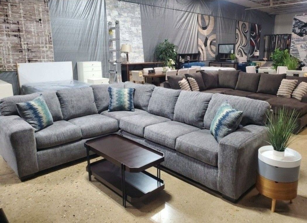 Beautiful Gray Fabric Sectional With 3 Throw Pillows (New)