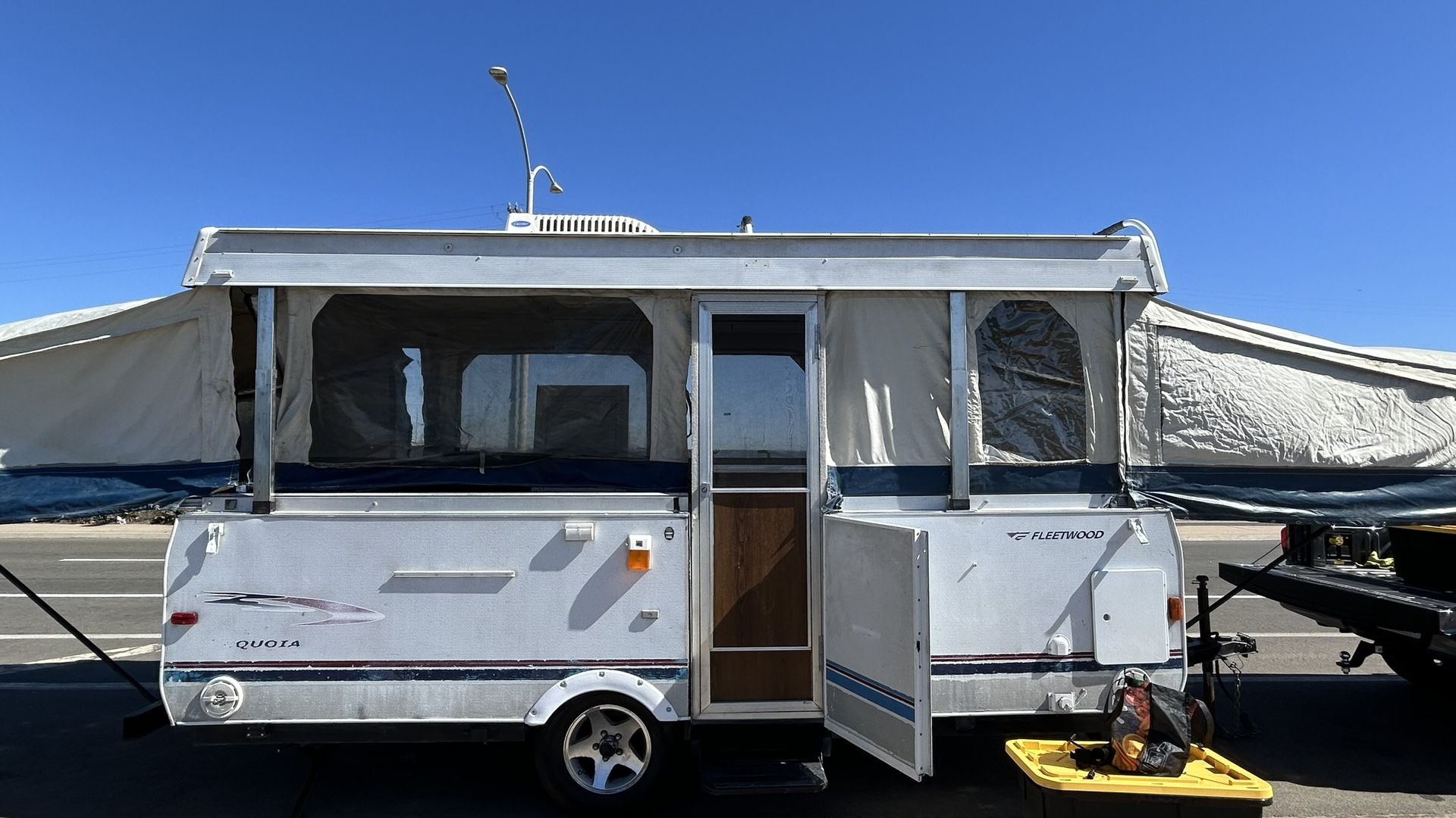 Fleetwood Coleman Sequoia Pop Up Camper