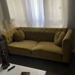 Brand New Couch From Wayfair 
