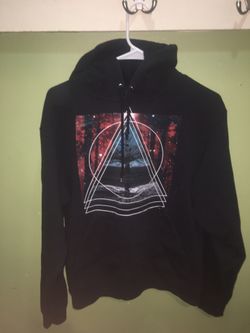 Black triangle tee hoodie, good condition
