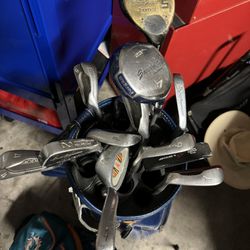 Vintage Golf Bag With Clubs 