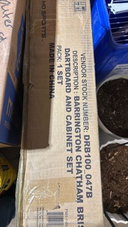 Dartboard and case brand new and unopened box