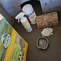 Pet Table & Accessories 