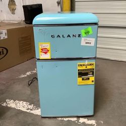 GALANZ BLUE MINI FRIDGE GLR 31TBEER 3.1 cu🧊❄️❄️❄️❄️