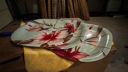 Vintage Presidio tropical melamine plates
