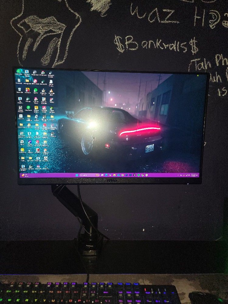 MSI G272 Monitor & Mount