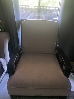 Lounge Chair. (chair) (shoot An Offer)