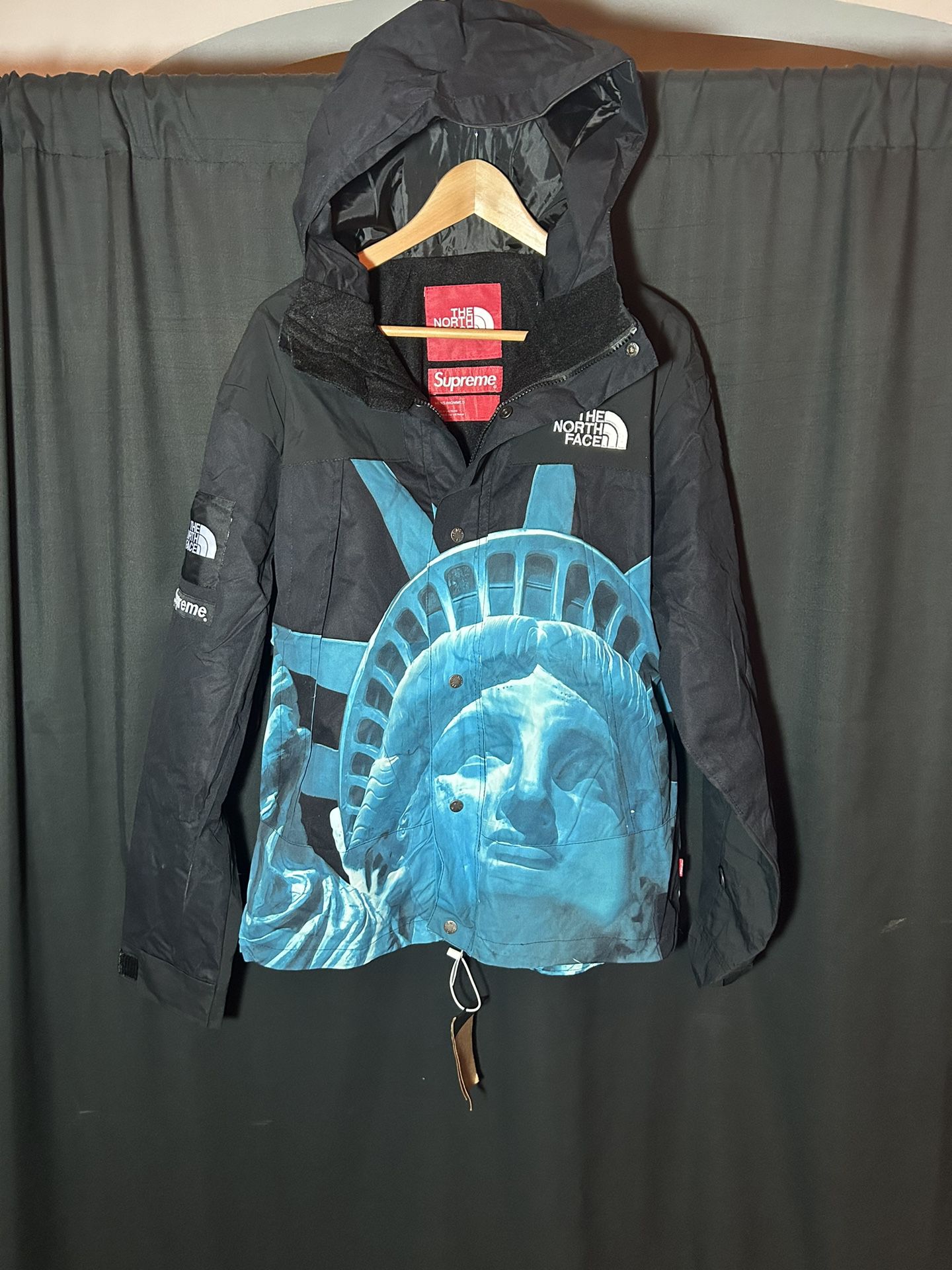 The North Face / Supreme Jacket Size M