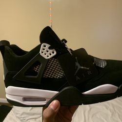 Black Cat Jordan 4 size 11