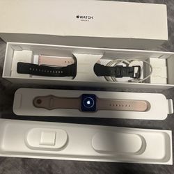 Apple Watch Series 3 (Gold Pink)