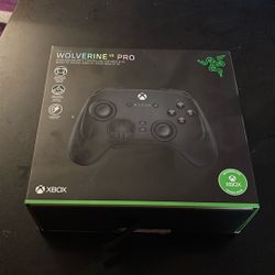 Razer Wolverine V3 Pro (Xbox & PC) – Slightly Used – Works Perfect