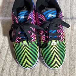 New Heely’s Unisex  For A Youth Size 6 Or Can Fit A Women Size7-$10