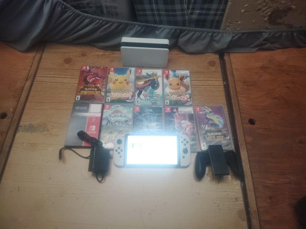 Nintendo Switch OLED 9 Games