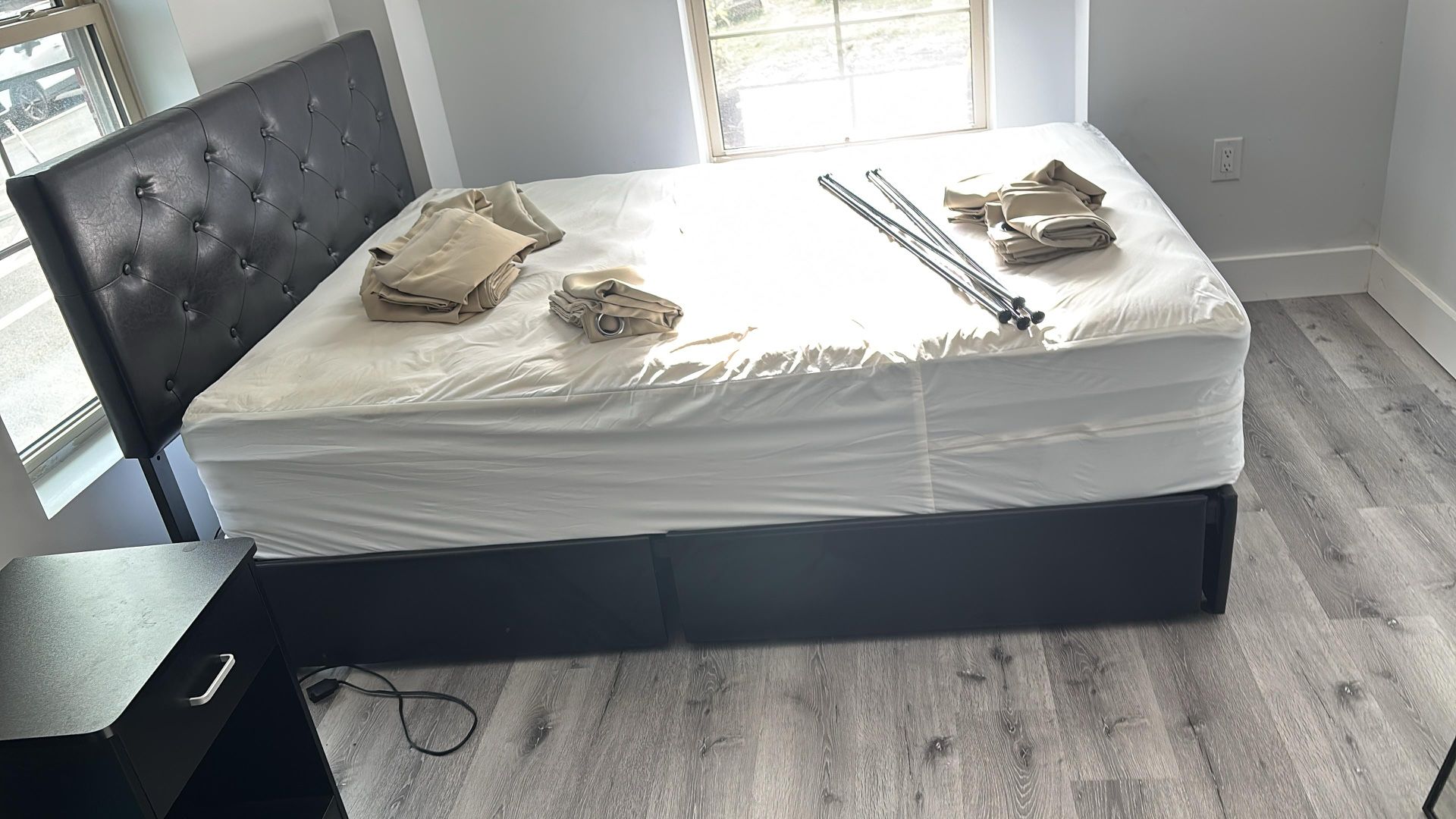 Bed with the mattress included.