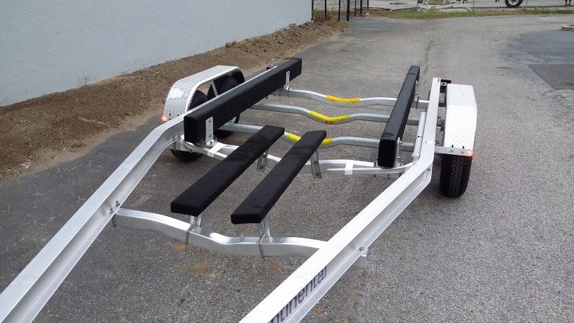 2025 (NEW) Aluminum Boat Trailer (for boats 18.5-22 ft)