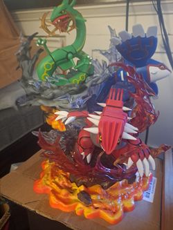 Pokemon Statue 