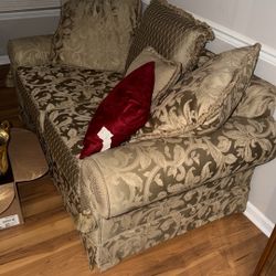 3 Piece Living Room Set And End Tables And Coffee Table 