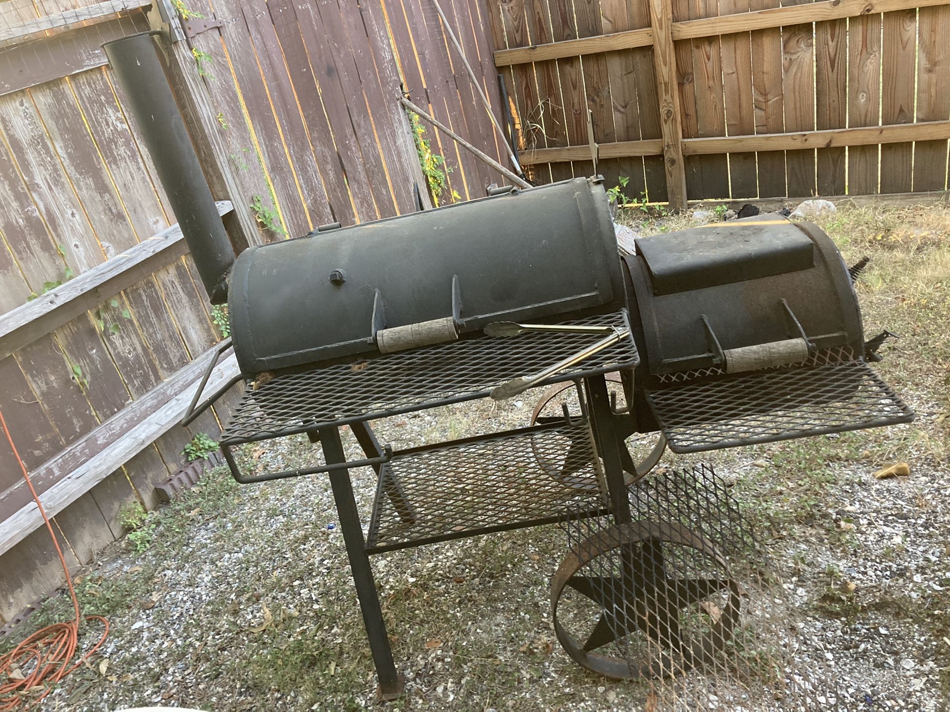 Asador En Buenas Condiciones