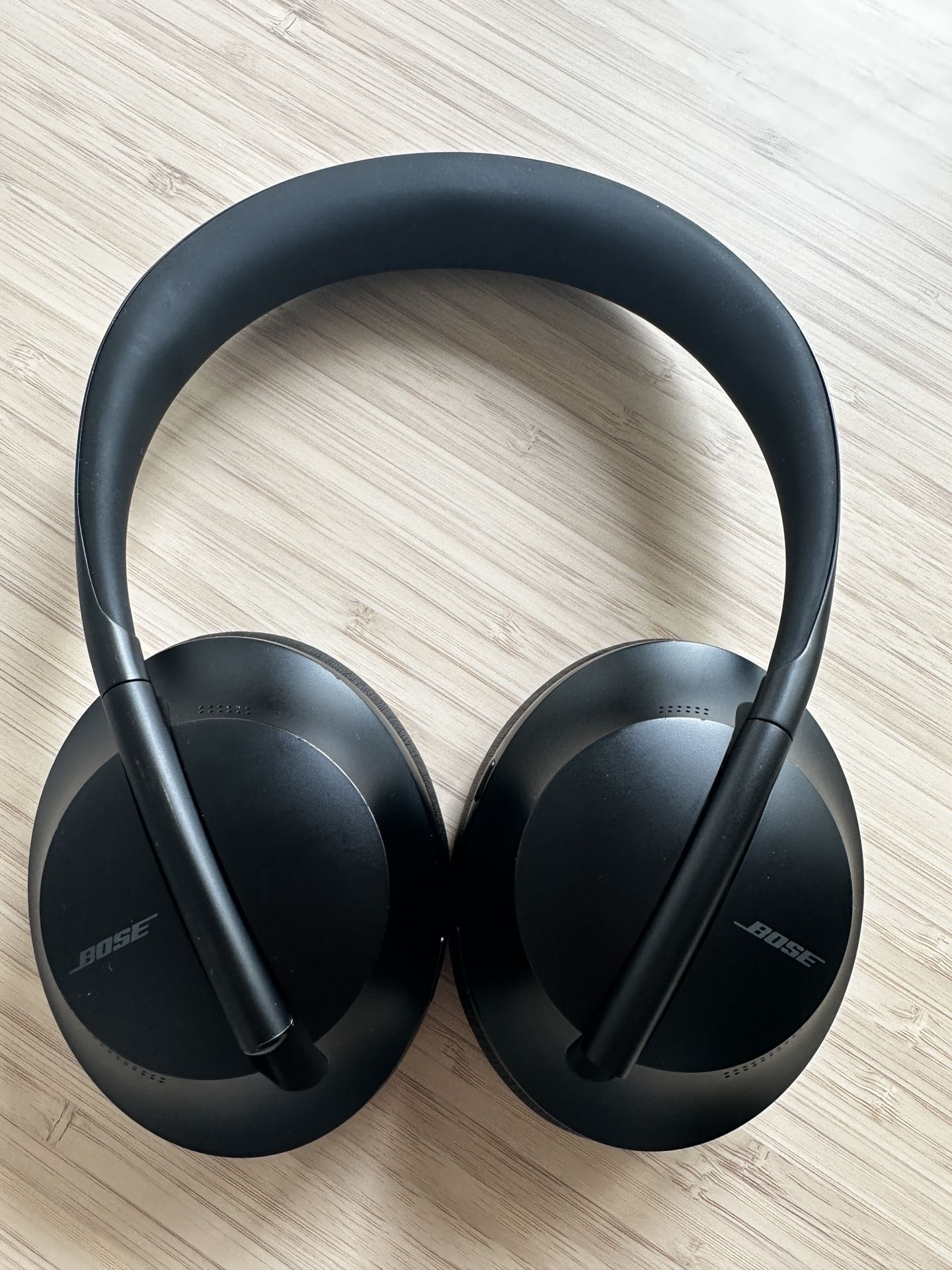 Black Bose NC700 Noise Cancelling Headphones