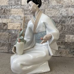 Retired NAO LLadro “the Decorator”