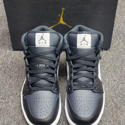 Nike Air Jordan 1 Mid Black Off Noir DQ8426-010 Size 8.5