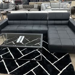 BLACK SECTIONAL