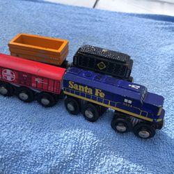 Santa Fe 5 Piece Train Set