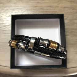Leather and stainless bracket for men or women.