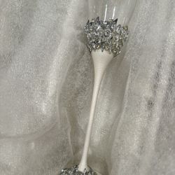 2 Champagne Flutes For Wedding 