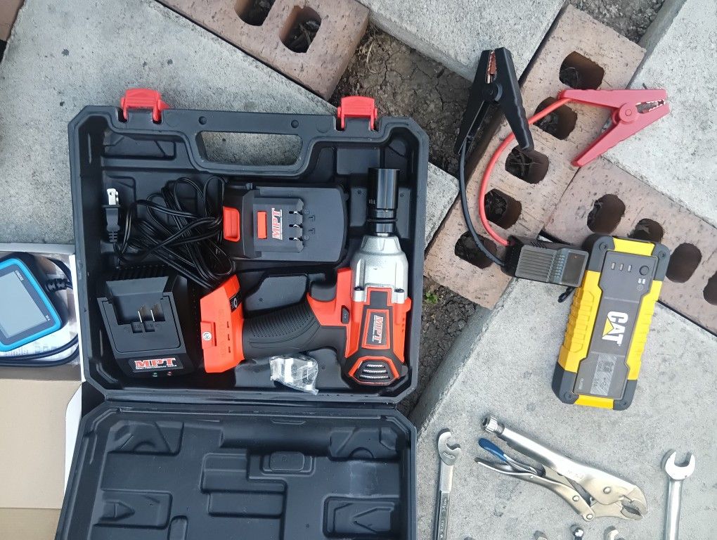 Pistola De Impacto Jumper Y Llaves De Raches Buenas Condiciones $140 Obo