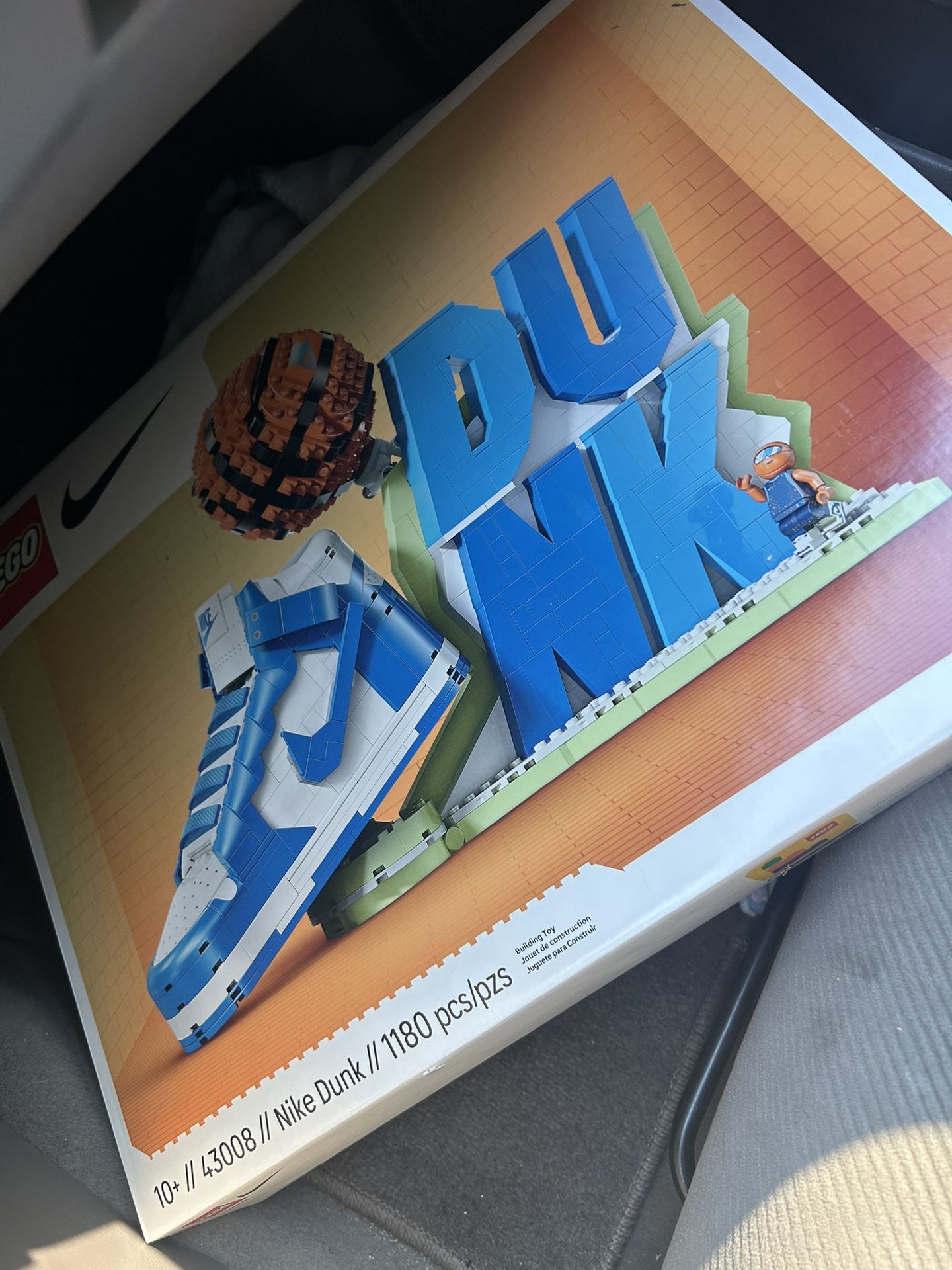 Nike Dunk Lego Set