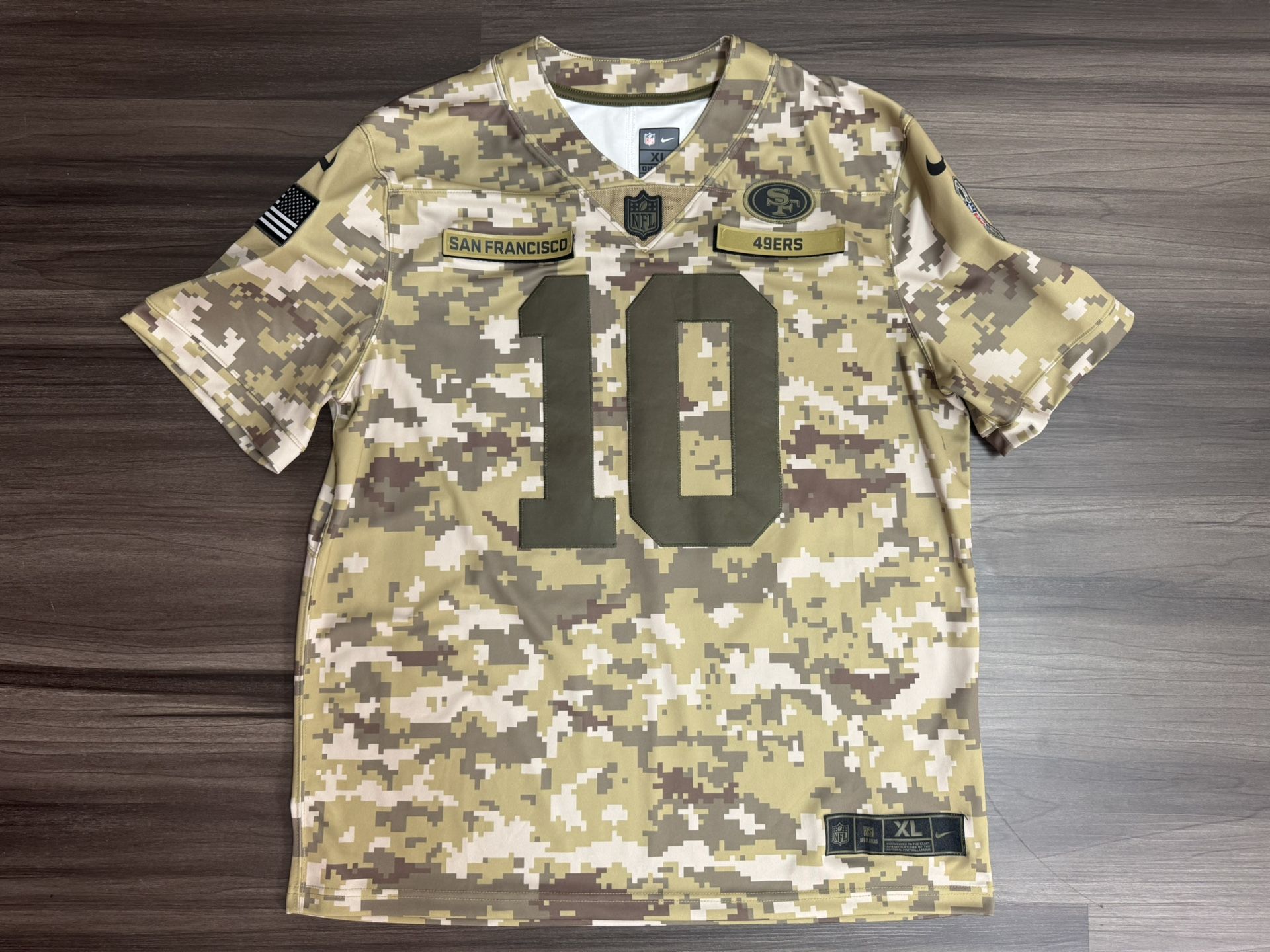 Nike San Francisco 49ers Jimmy Garoppolo #10 Camo Salute To Service Jersey XL 