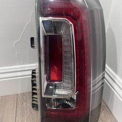 GMC Yukon Light 2016