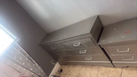 Dresser and nightstand