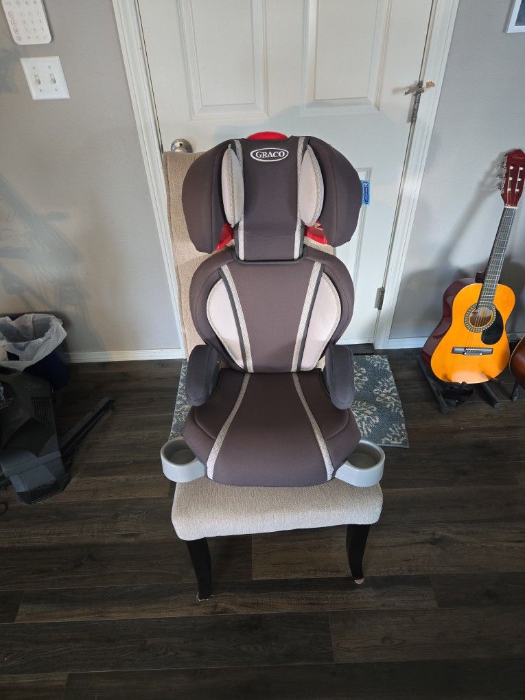 Graco Turbo Booster With Safe Fit Seat Protector