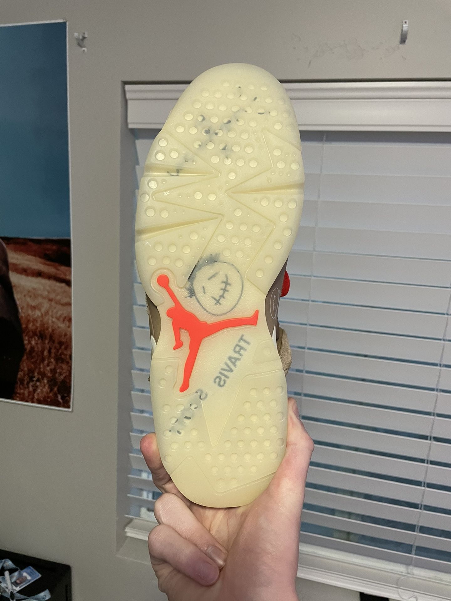 Travis Scott Jordan 6 Brittish Khaki for Sale in Layton