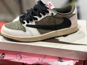 Olive Green Travis Scott’s (used) 