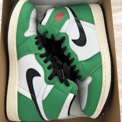 AIR JORDAN 1 HIGH “LUCKY GREEN” SZ 10.5M 12W