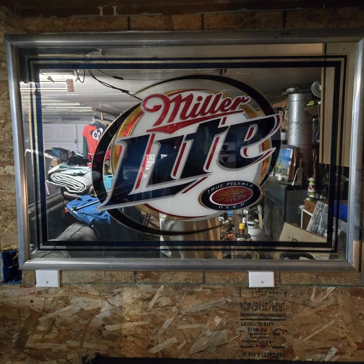 Miller Light Mirror