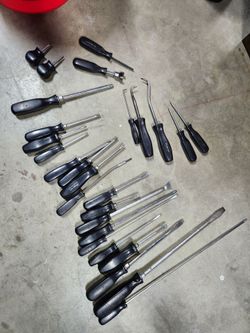 Snap-on Screwdriver and Pick Set Lot