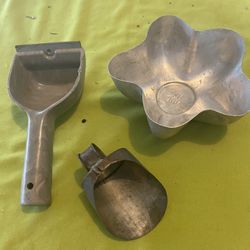 Vintage Tin Utensils 