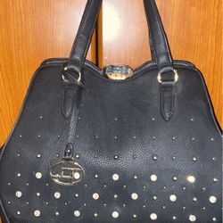 Black Purse With Diamond Button